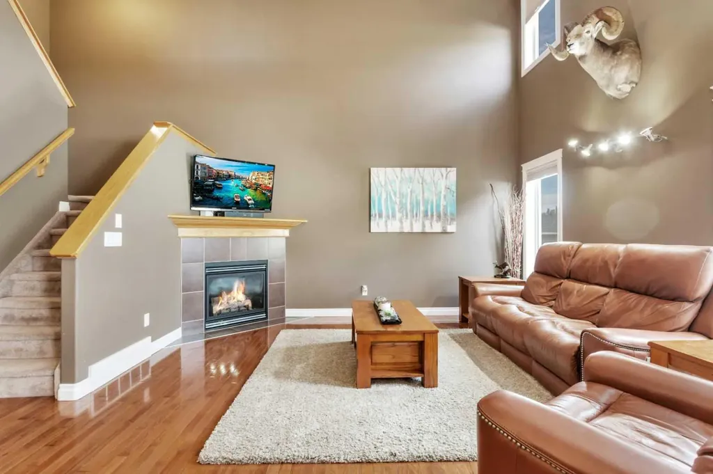 1204 1 Street NE Sundre AB T0M 1X0
