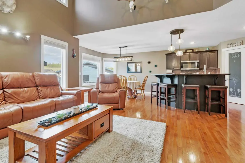 1204 1 Street NE Sundre AB T0M 1X0