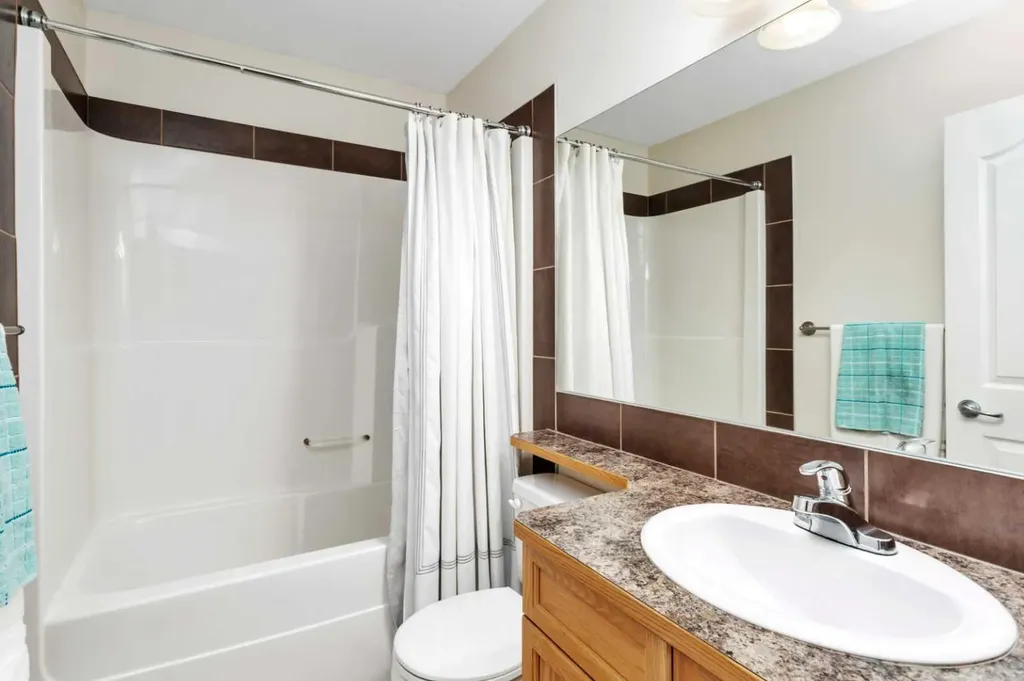 1204 1 Street NE Sundre AB T0M 1X0