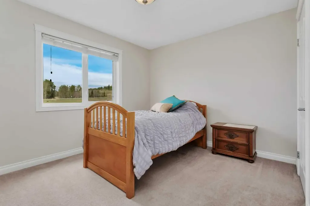 1204 1 Street NE Sundre AB T0M 1X0
