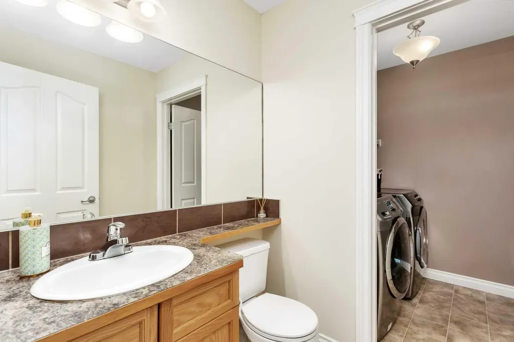 1204 1 Street NE Sundre AB T0M 1X0