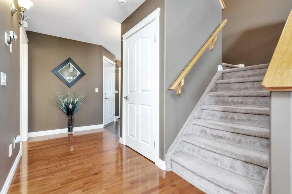 1204 1 Street NE Sundre AB T0M 1X0