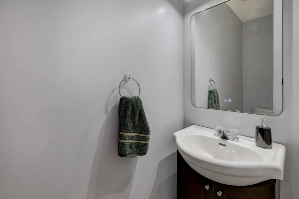 9982 Hidden Valley Drive NW Calgary AB T3A 5G6