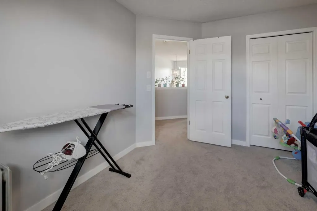 9982 Hidden Valley Drive NW Calgary AB T3A 5G6