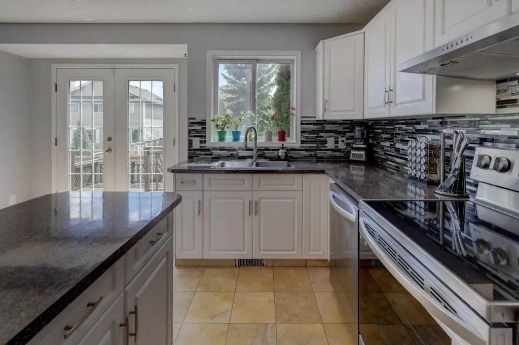 9982 Hidden Valley Drive NW Calgary AB T3A 5G6
