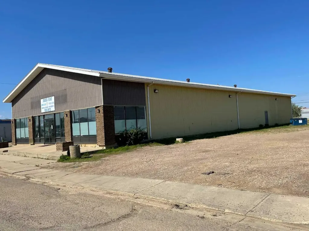 9902 98 Street High Level AB T0H 1Z0