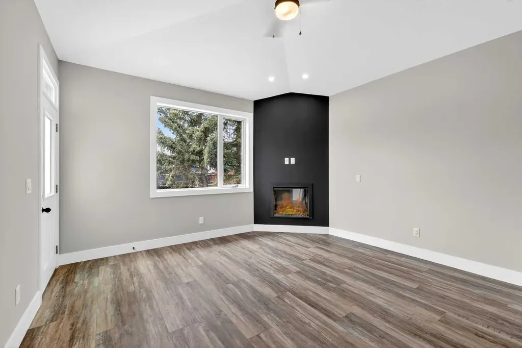 610 4 Avenue SW Sundre AB T0M1X0