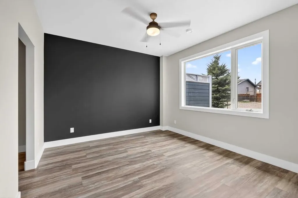610 4 Avenue SW Sundre AB T0M1X0