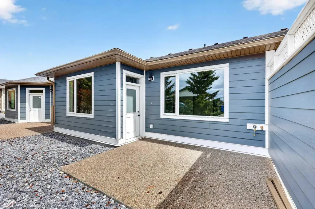 610 4 Avenue SW Sundre AB T0M1X0