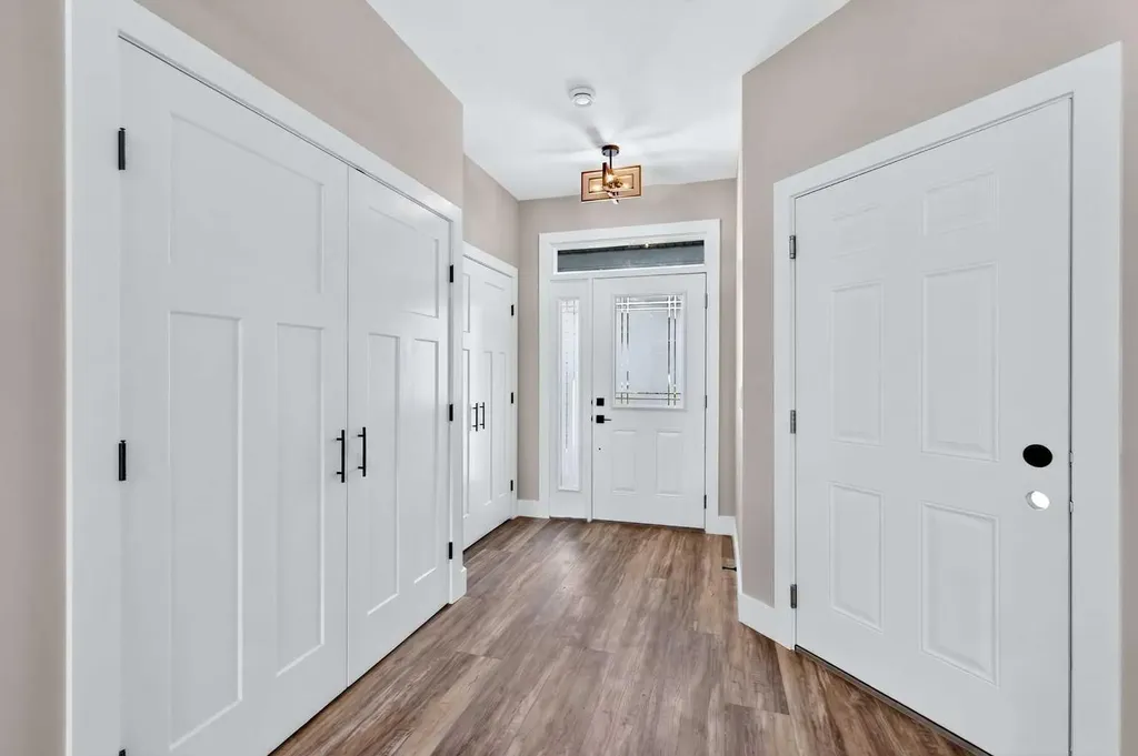 610 4 Avenue SW Sundre AB T0M1X0
