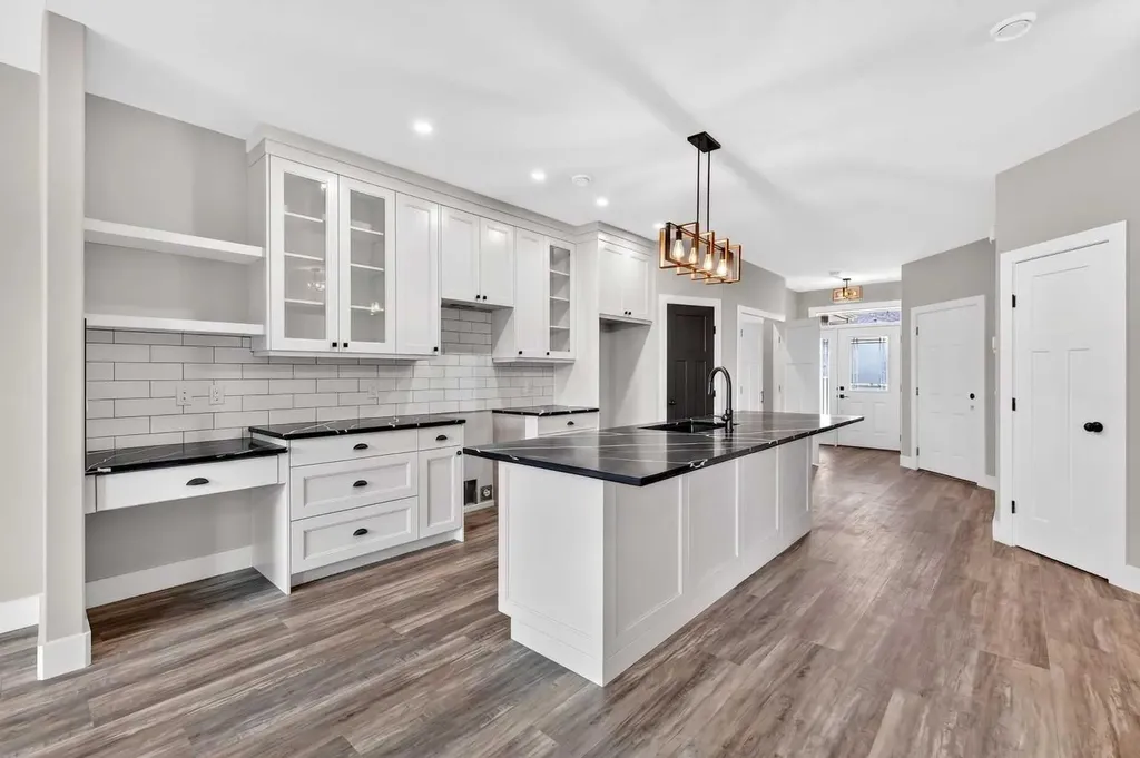 610 4 Avenue SW Sundre AB T0M1X0