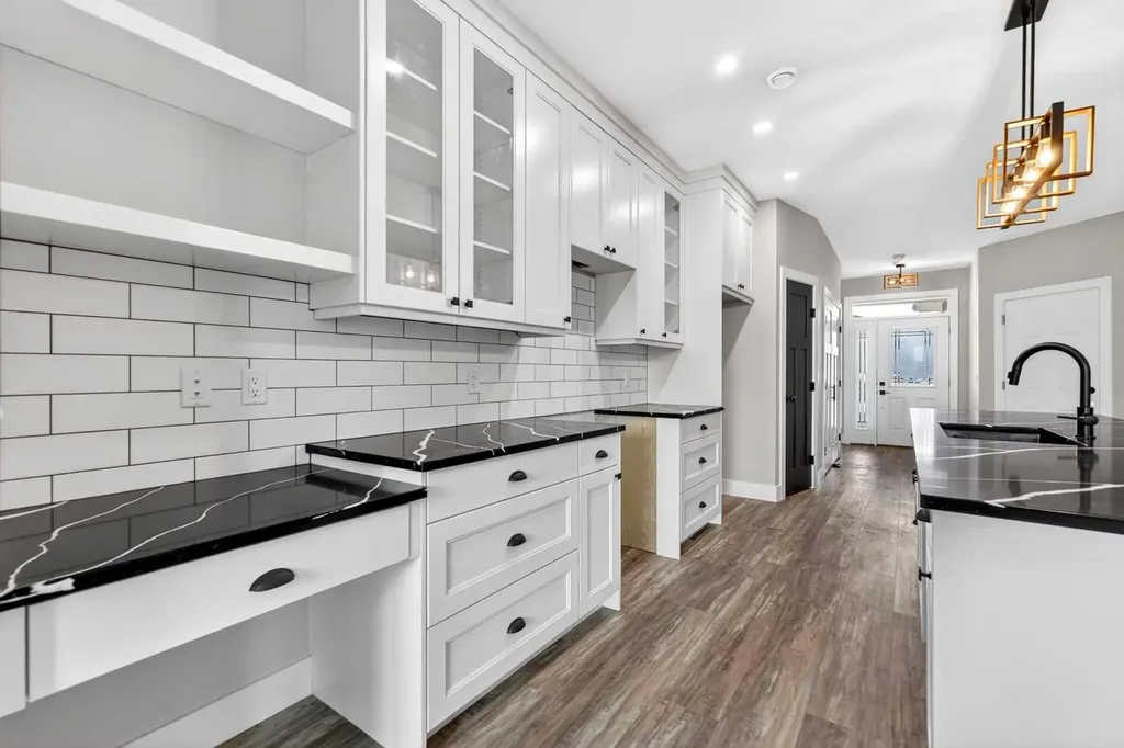 610 4 Avenue SW Sundre AB T0M1X0