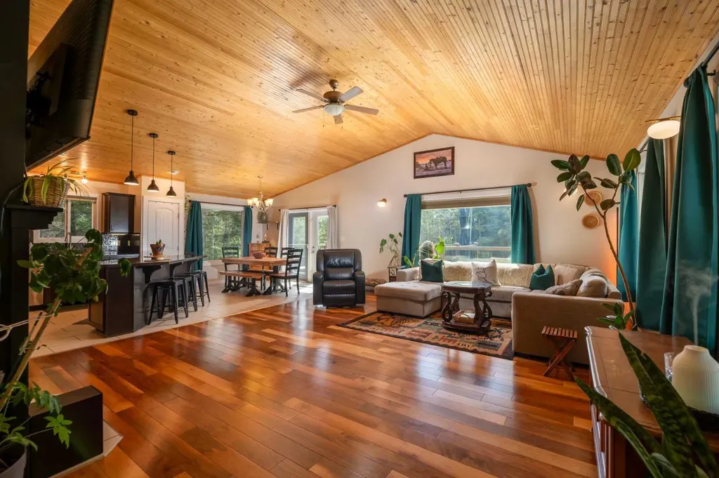 660007 Range Road 224 Rural Athabasca County AB T9S 2A6