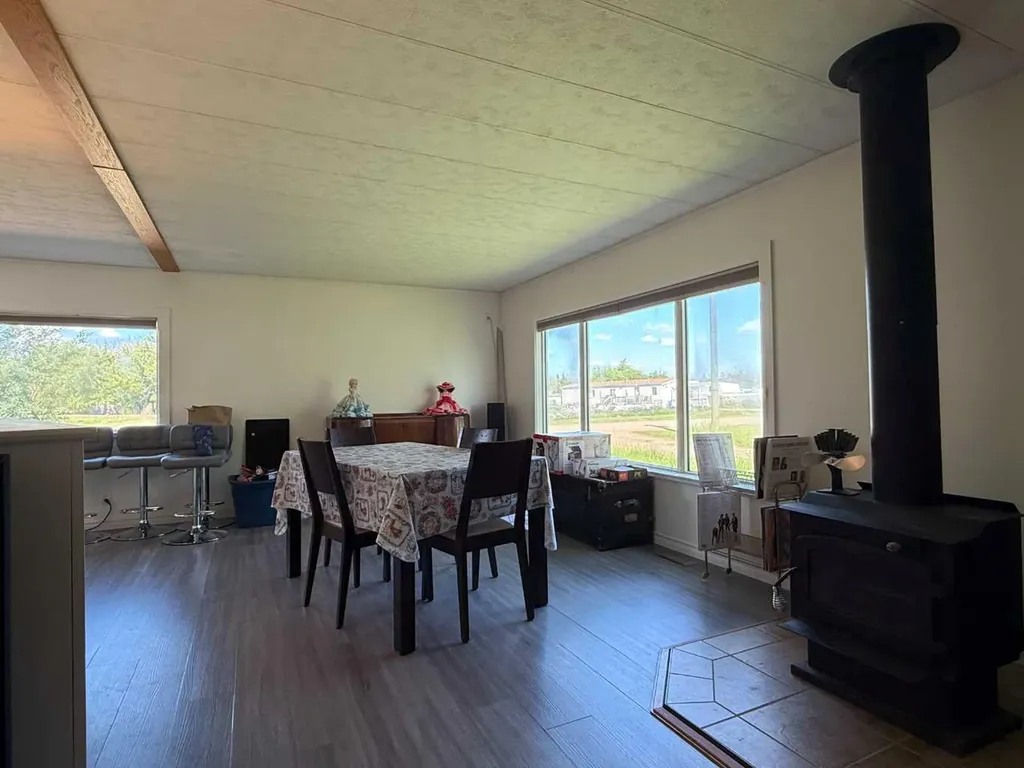 204 6 Street Suffield AB T0J 2N0