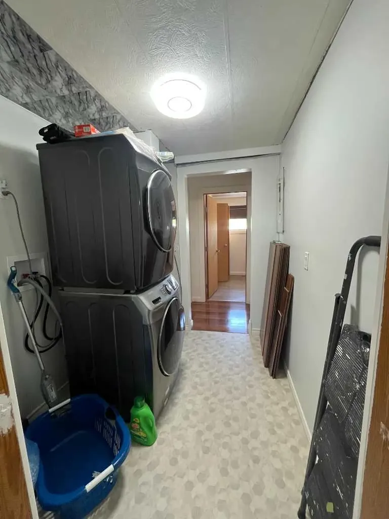 204 6 Street Suffield AB T0J 2N0