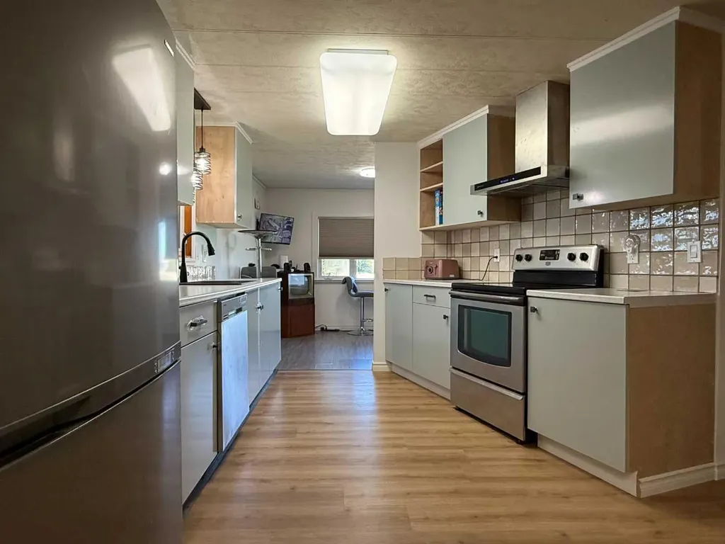 204 6 Street Suffield AB T0J 2N0