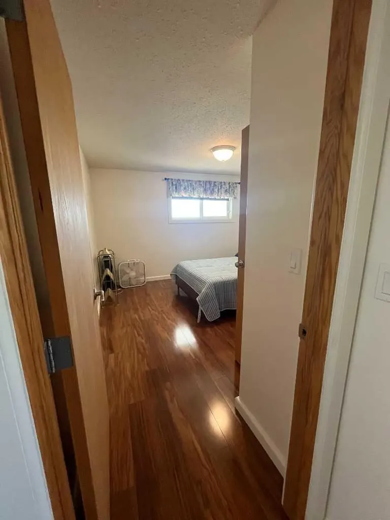 204 6 Street Suffield AB T0J 2N0