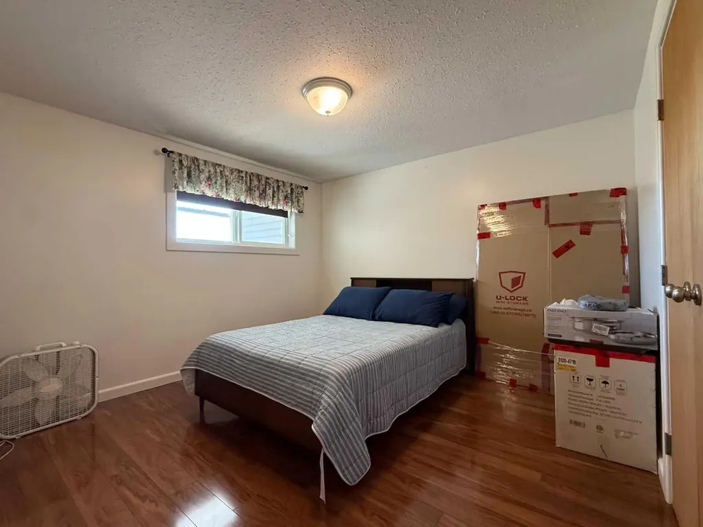 204 6 Street Suffield AB T0J 2N0