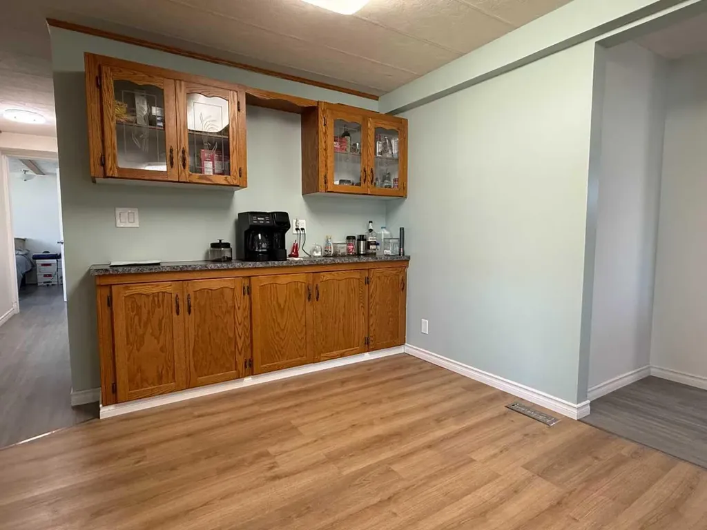 204 6 Street Suffield AB T0J 2N0