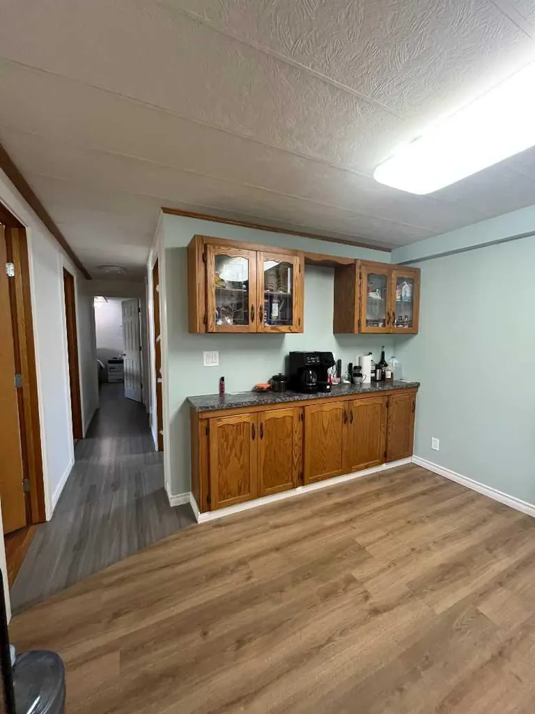 204 6 Street Suffield AB T0J 2N0