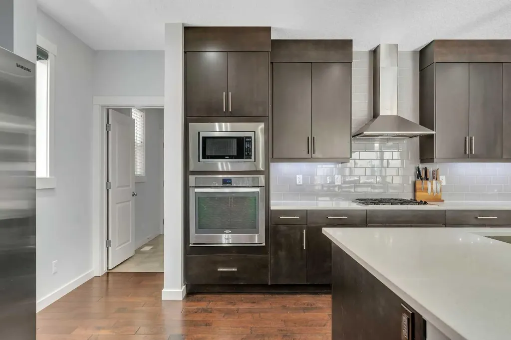 151 Stonemere Green Chestermere AB T1X 0S2