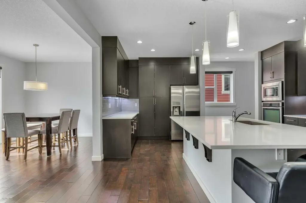 151 Stonemere Green Chestermere AB T1X 0S2