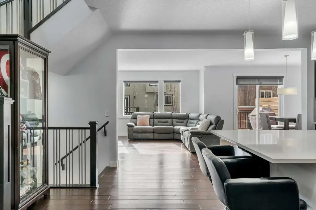 151 Stonemere Green Chestermere AB T1X 0S2