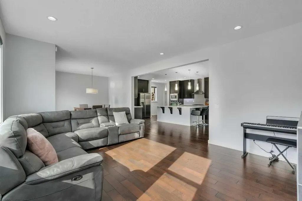 151 Stonemere Green Chestermere AB T1X 0S2