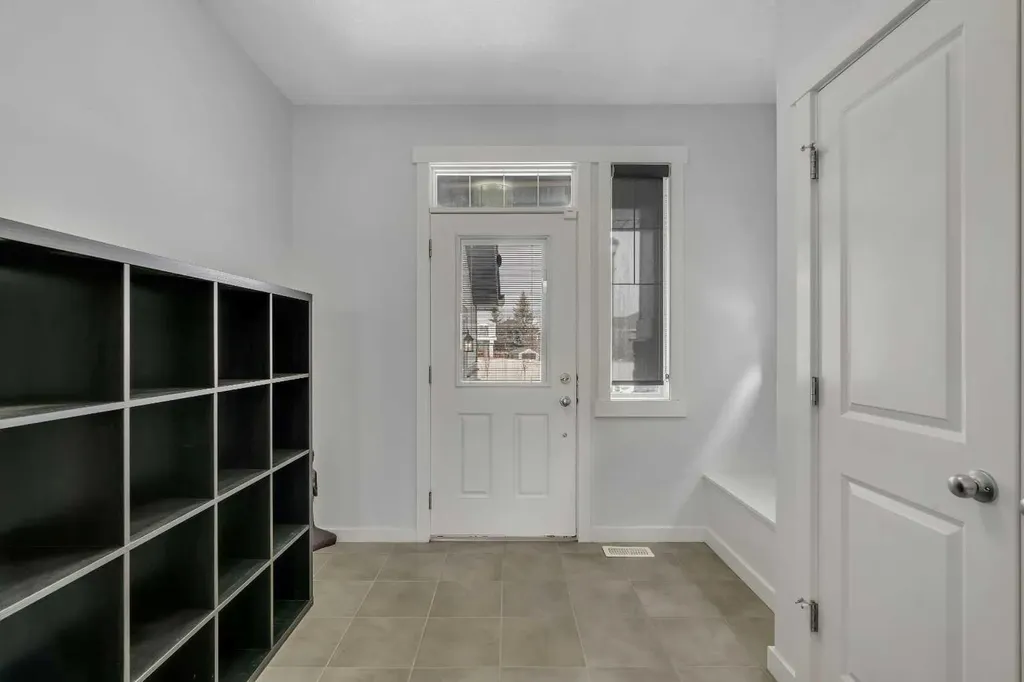 151 Stonemere Green Chestermere AB T1X 0S2
