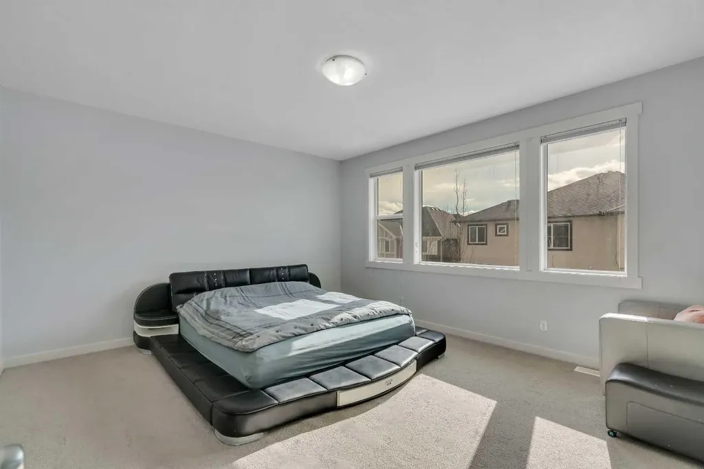 151 Stonemere Green Chestermere AB T1X 0S2