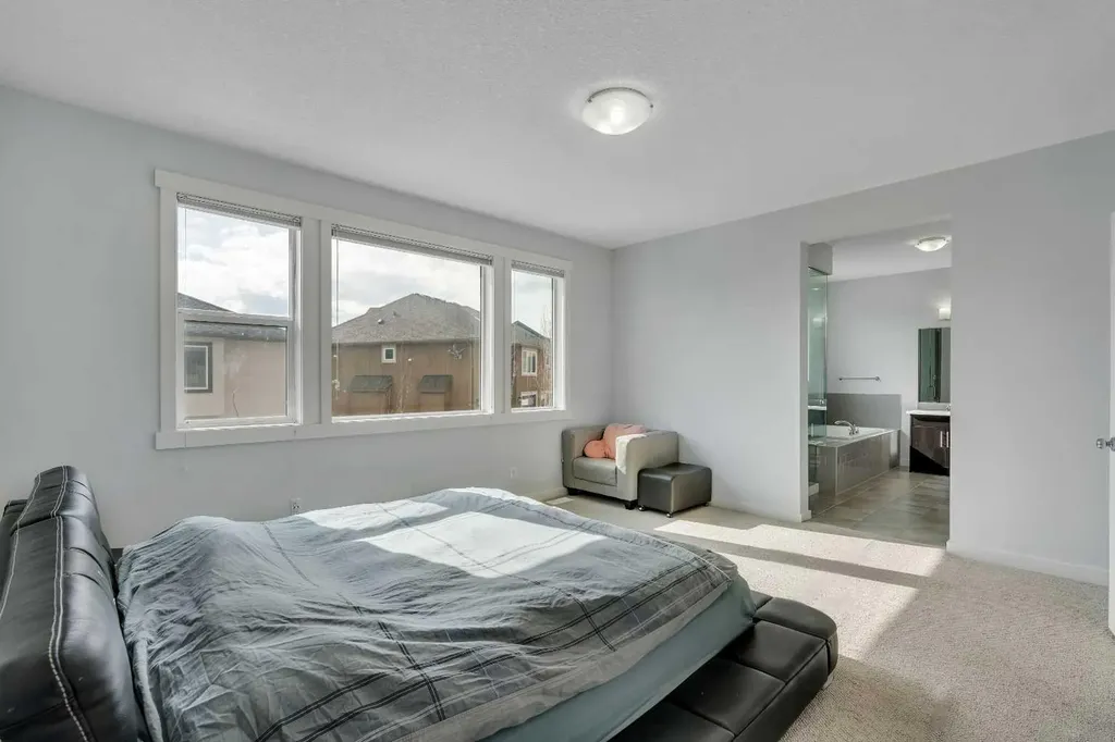 151 Stonemere Green Chestermere AB T1X 0S2