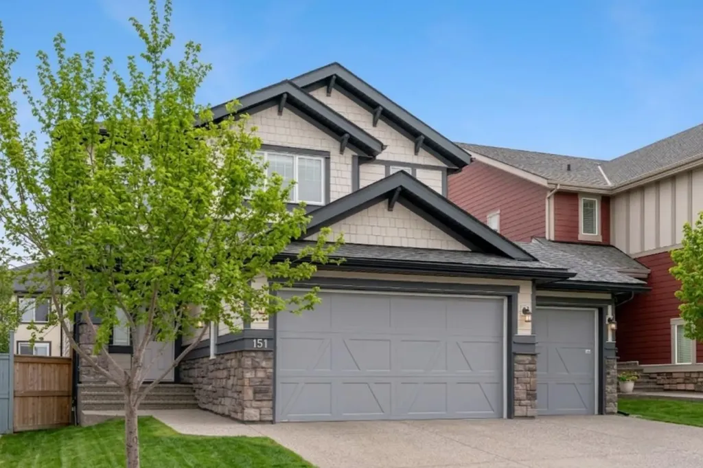 151 Stonemere Green Chestermere AB T1X 0S2