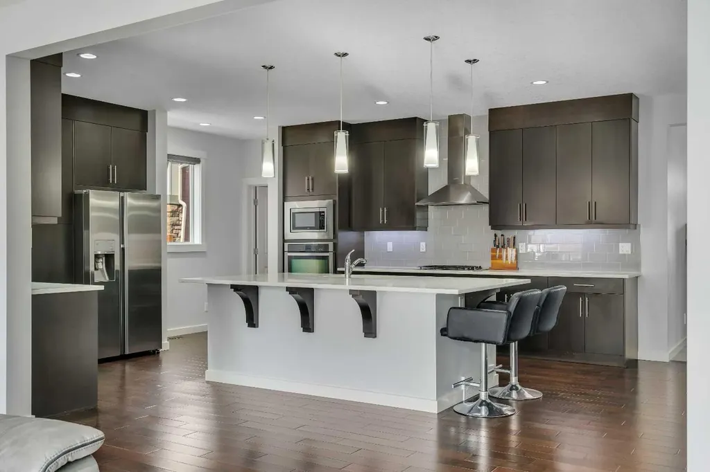 151 Stonemere Green Chestermere AB T1X 0S2