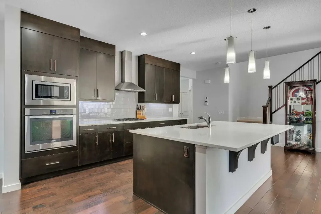151 Stonemere Green Chestermere AB T1X 0S2