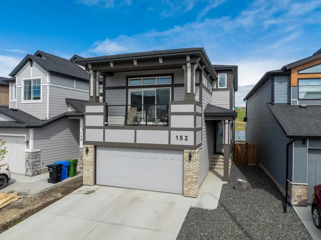 152 Cranbrook Gardens SE Calgary AB T3M 3K6