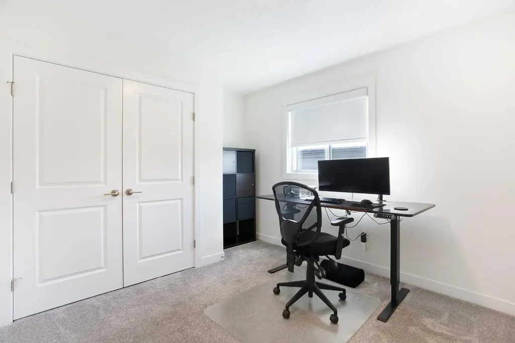 152 Cranbrook Gardens SE Calgary AB T3M 3K6