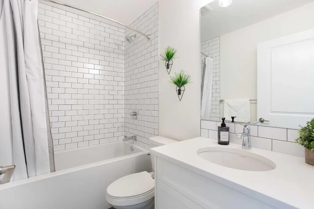 152 Cranbrook Gardens SE Calgary AB T3M 3K6