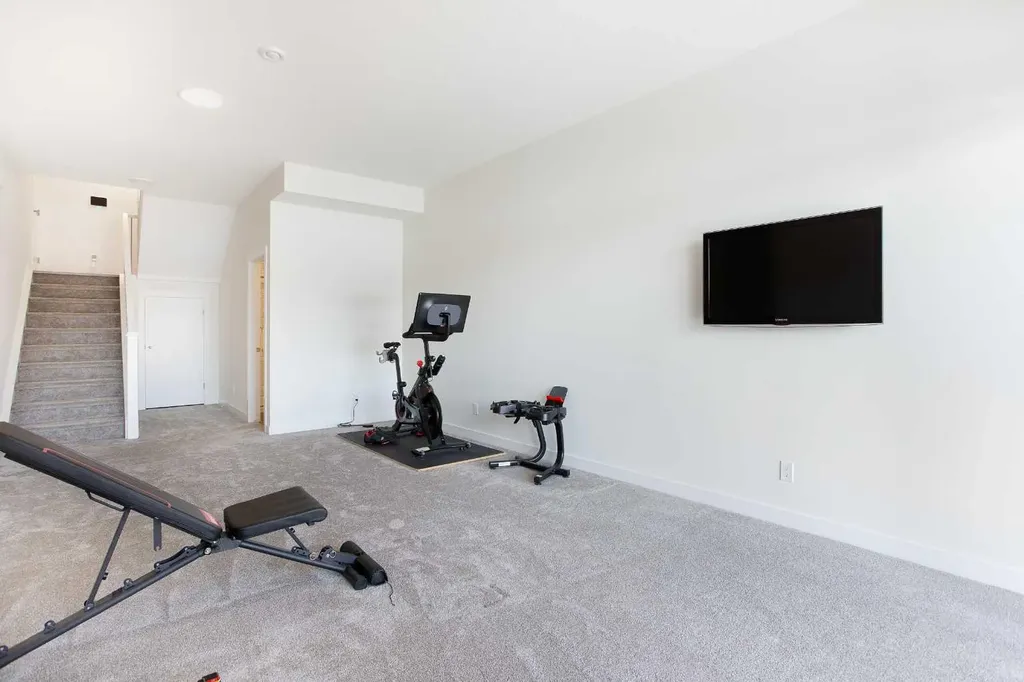 152 Cranbrook Gardens SE Calgary AB T3M 3K6