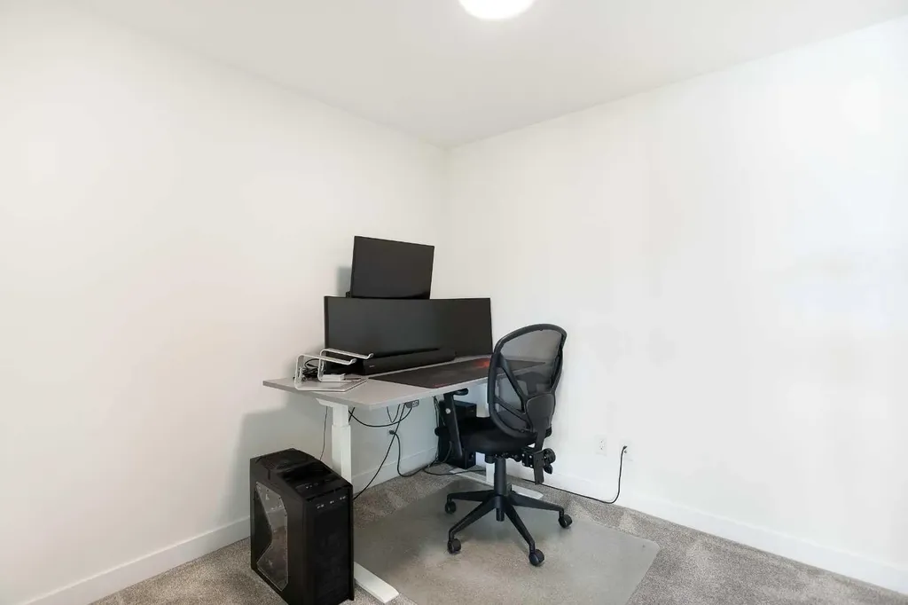 152 Cranbrook Gardens SE Calgary AB T3M 3K6