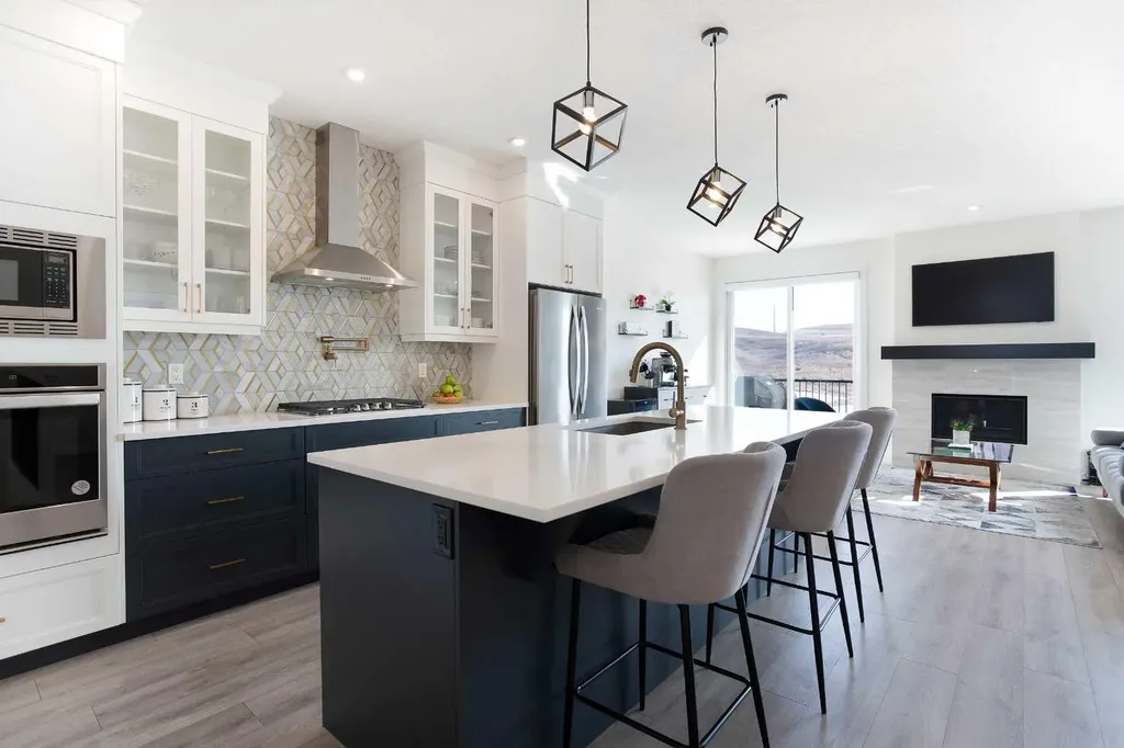 152 Cranbrook Gardens SE Calgary AB T3M 3K6