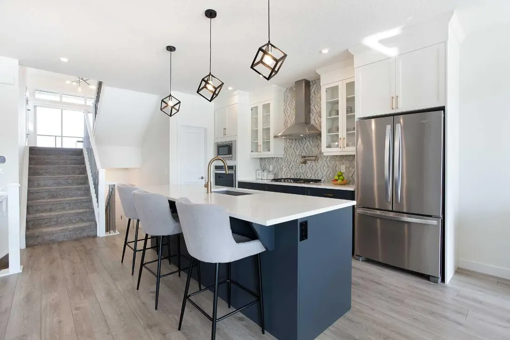 152 Cranbrook Gardens SE Calgary AB T3M 3K6