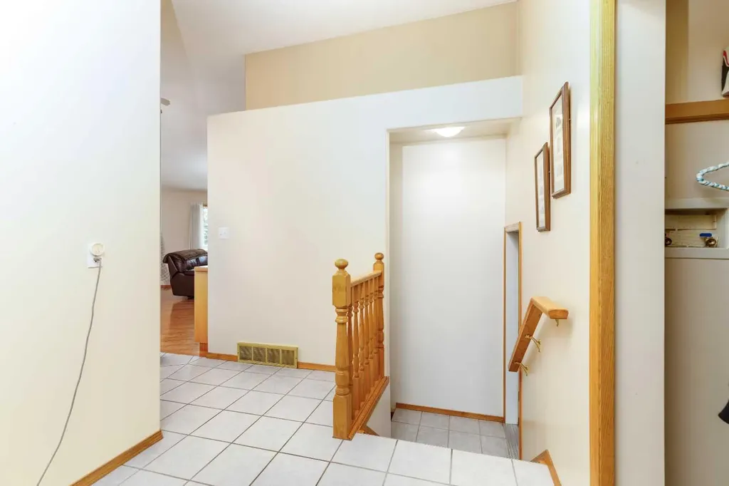 39508B Rr271 Rural Lacombe County AB T0M0J0
