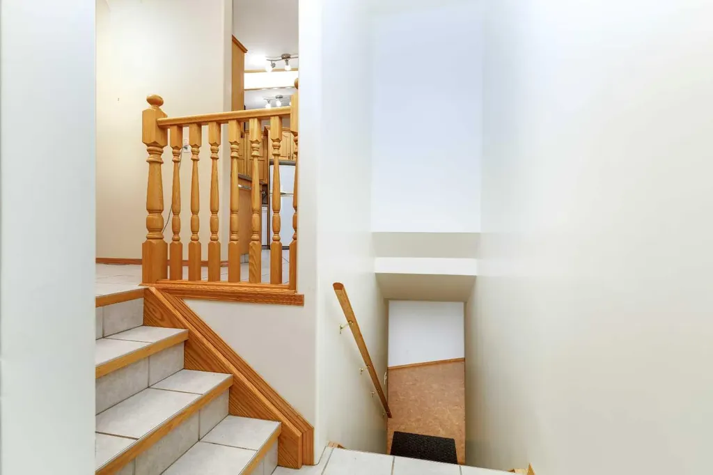 39508B Rr271 Rural Lacombe County AB T0M0J0