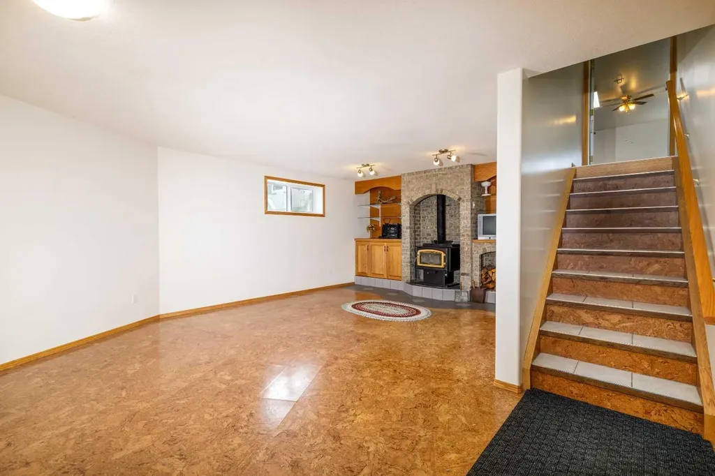 39508B Rr271 Rural Lacombe County AB T0M0J0