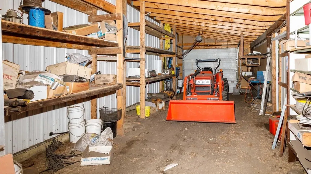39508B Rr271 Rural Lacombe County AB T0M0J0