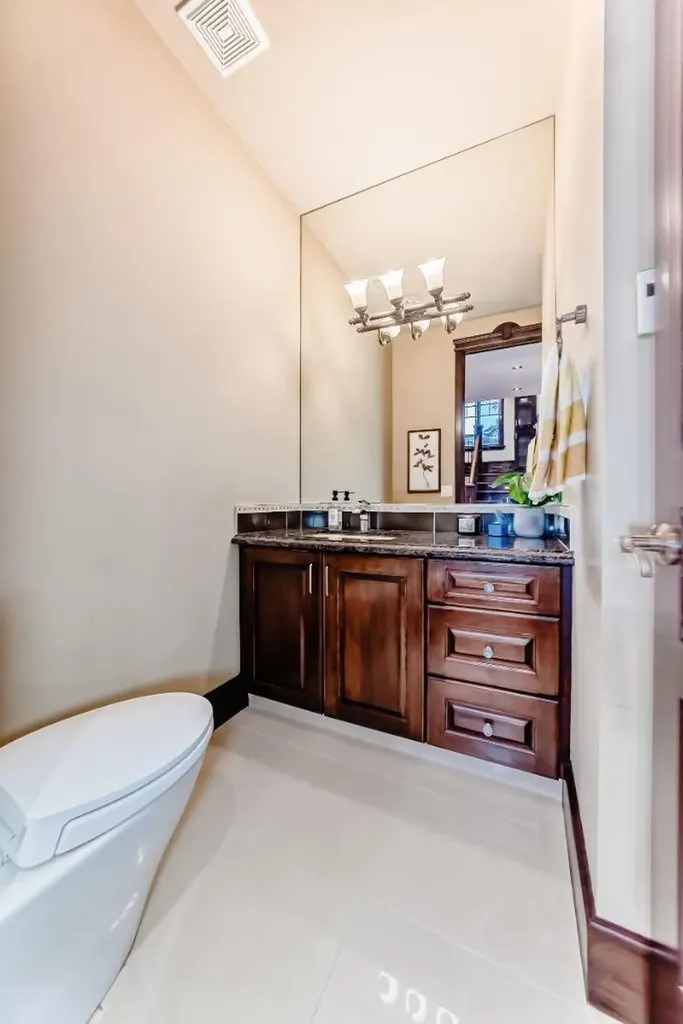 1840 Westmount Boulevard NW Calgary AB T2N 3G8