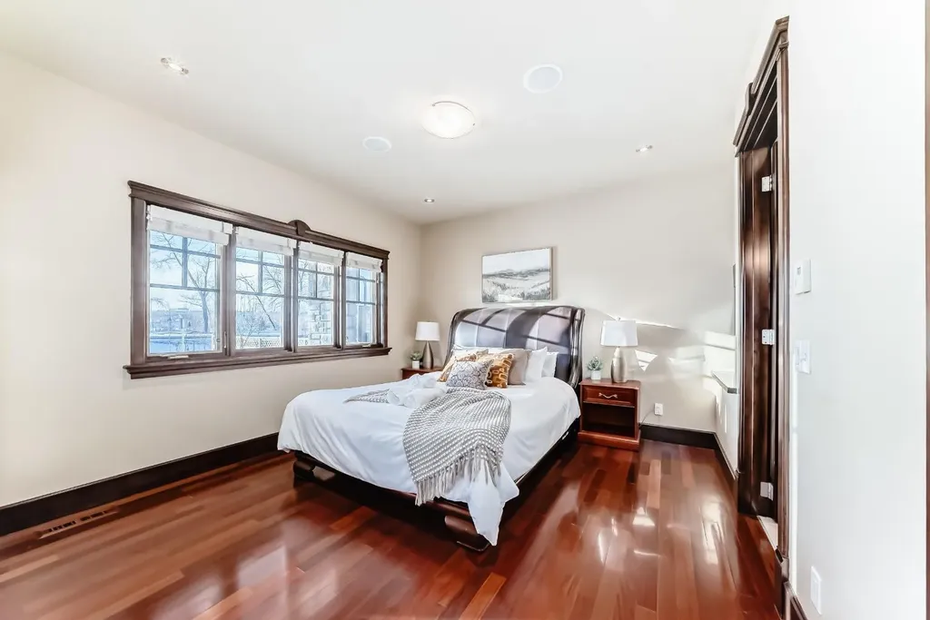 1840 Westmount Boulevard NW Calgary AB T2N 3G8