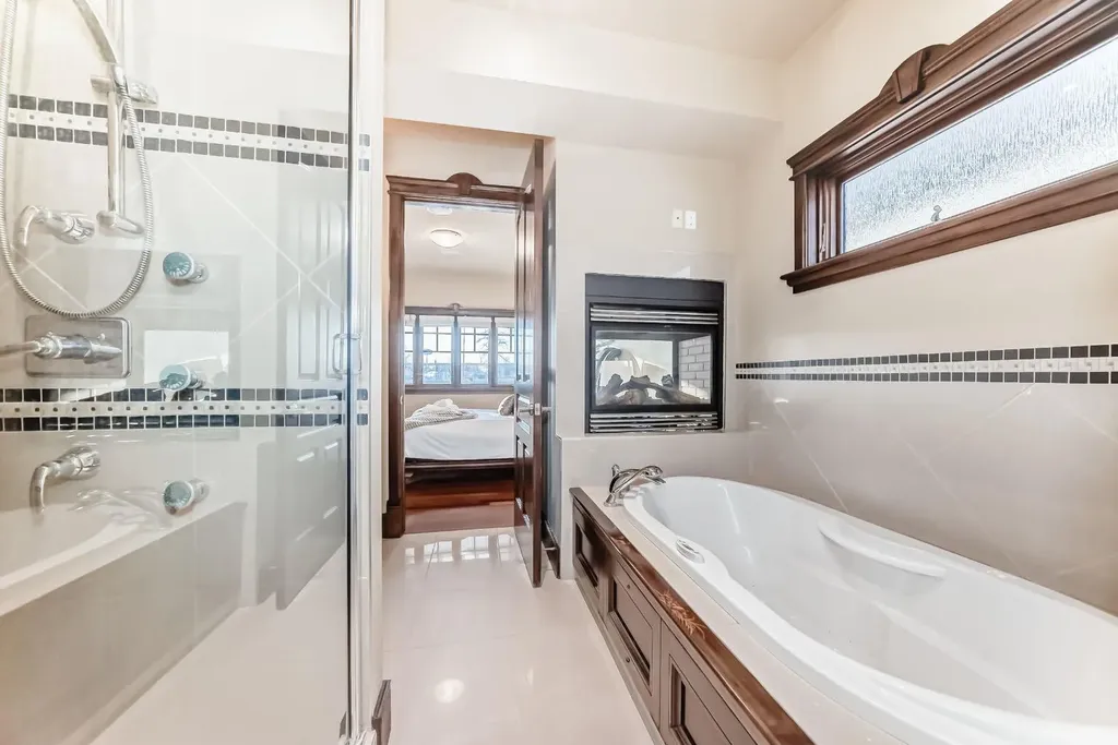 1840 Westmount Boulevard NW Calgary AB T2N 3G8