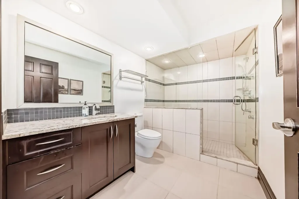 1840 Westmount Boulevard NW Calgary AB T2N 3G8