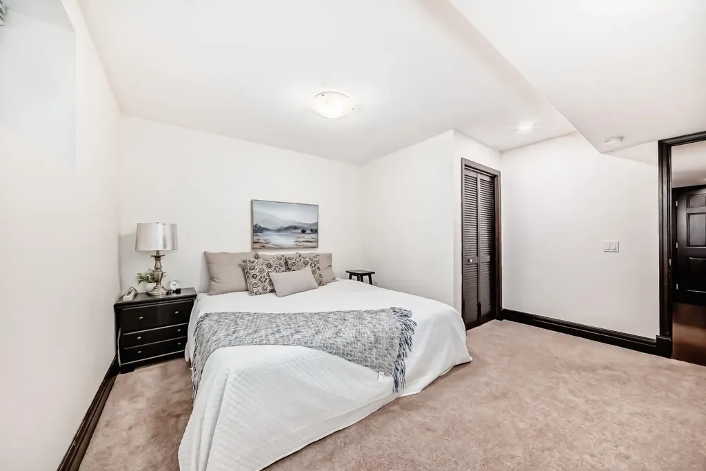 1840 Westmount Boulevard NW Calgary AB T2N 3G8